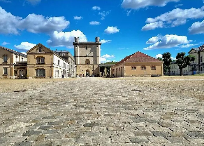 Du Château De * Vincennes